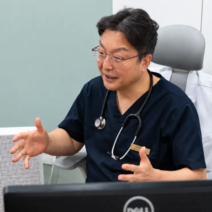 진료실의 질문에서 학회의 기준까지, 김응석 대표원장이 걸어온 길